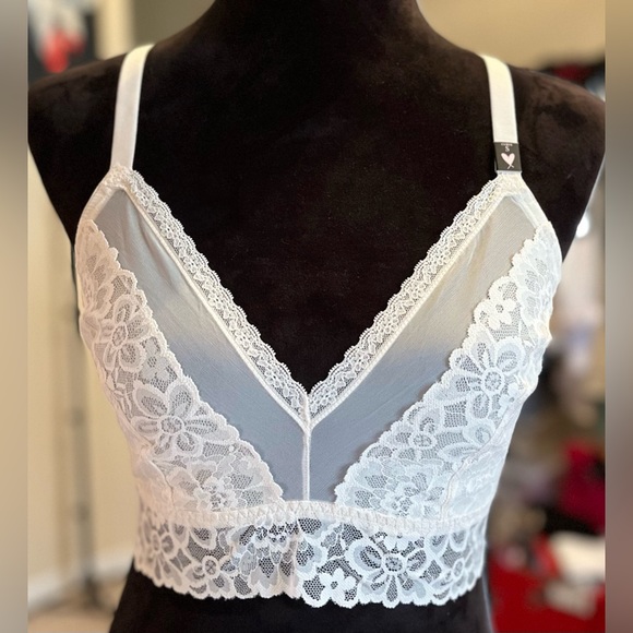 NWT Victoria’s Secret Curvy Posey Lace Bralette - Picture 4 of 16